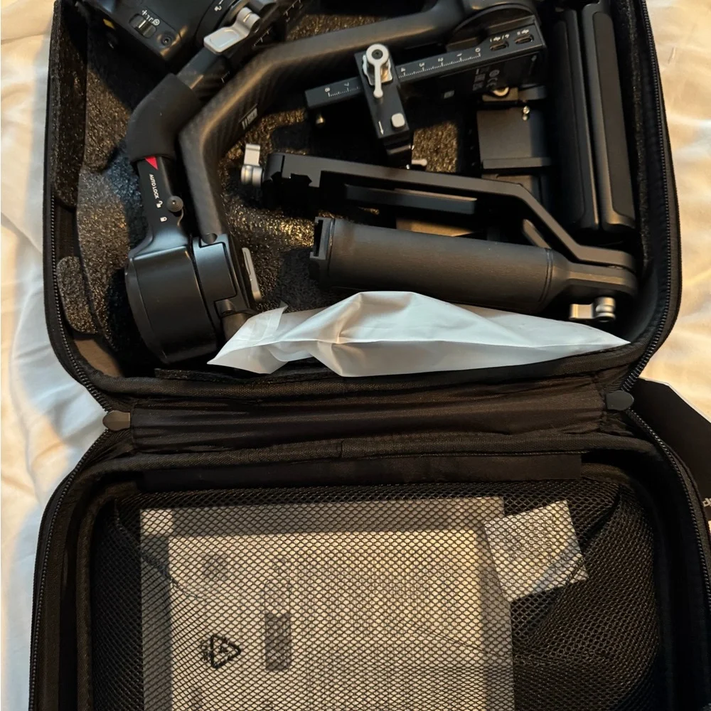 DJI Pro DSLR camera holder. Black